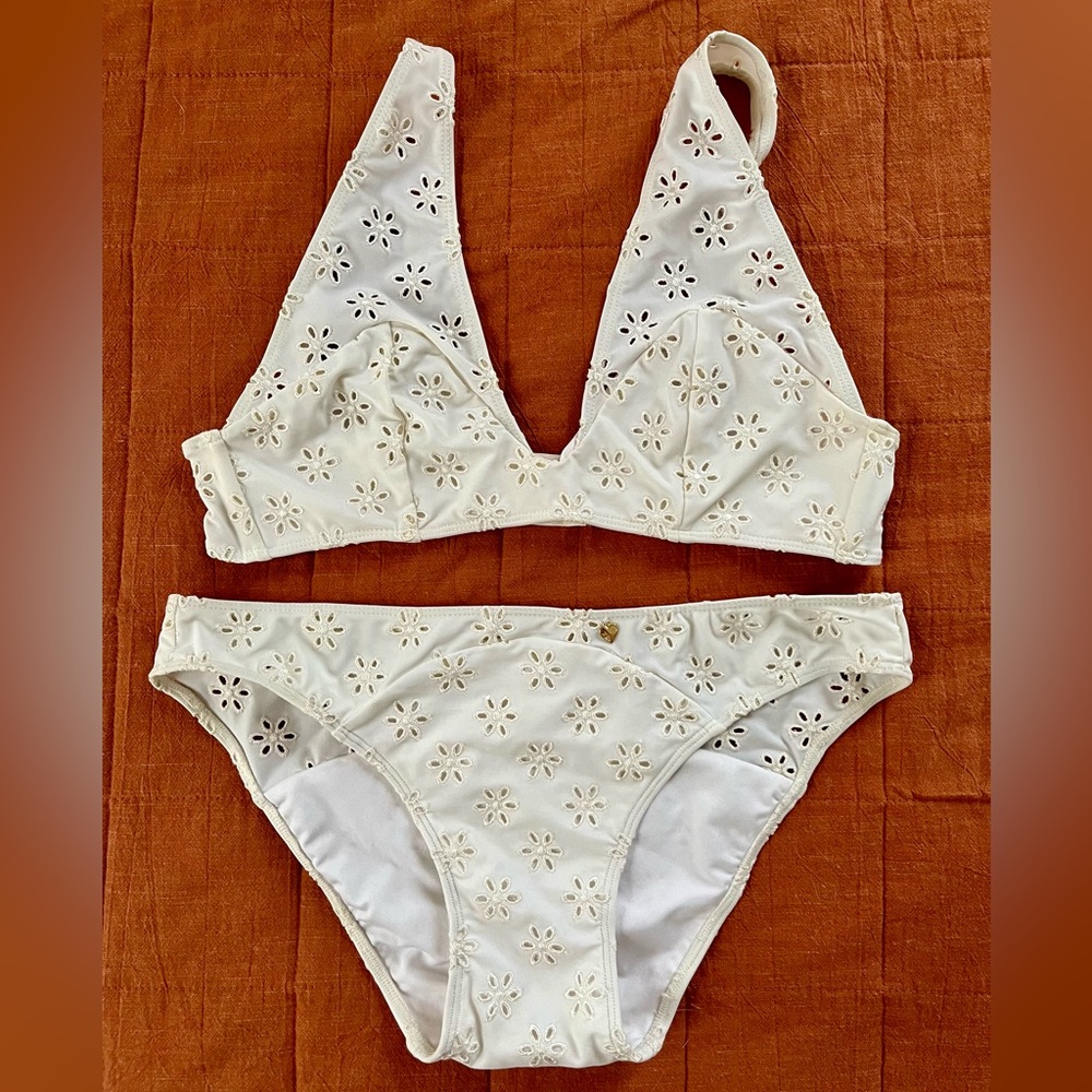 Amore & Sorvete white eyelet bikini size 3